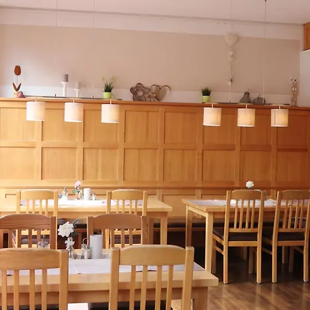 罗根堡克洛斯特酒店 招待所 罗根伯格