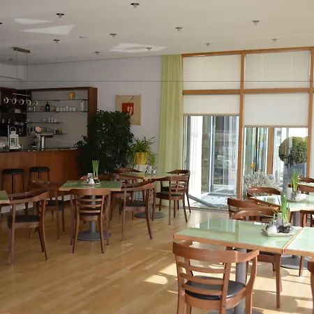 罗根堡克洛斯特酒店 招待所 罗根伯格